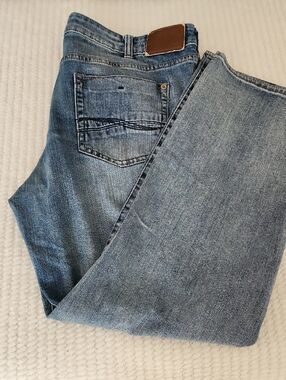 Lee Modern Series L 342Men's Light Blue Denim Jeans - Classic Straight Fit